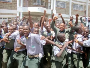 b4b07-boysfrommachakosschoolcelebrategoodresultsof2011kcpeclass